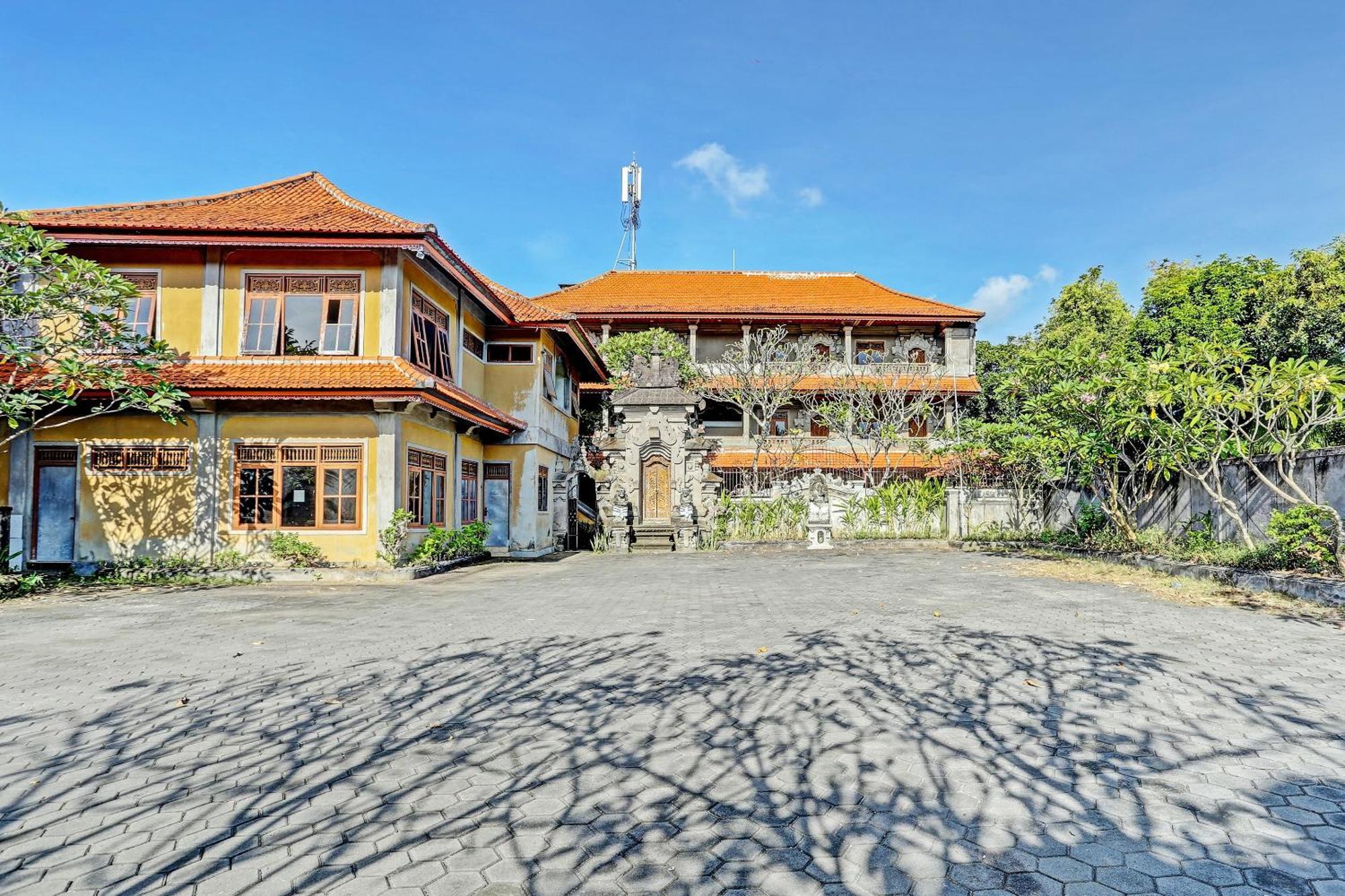 Oyo Collection O 91125 Puri Dewa Bharata Hotel Jimbaran Exterior foto